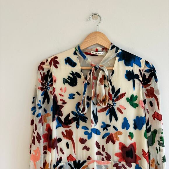 Alice + Olivia Moore Velvet Floral Print Tiered Mini Dress Cream/Blue XS - Picture 4 of 13